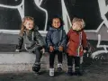 Dziecko w górach zimą: Jak ubrać, by było mu ciepło i sucho?