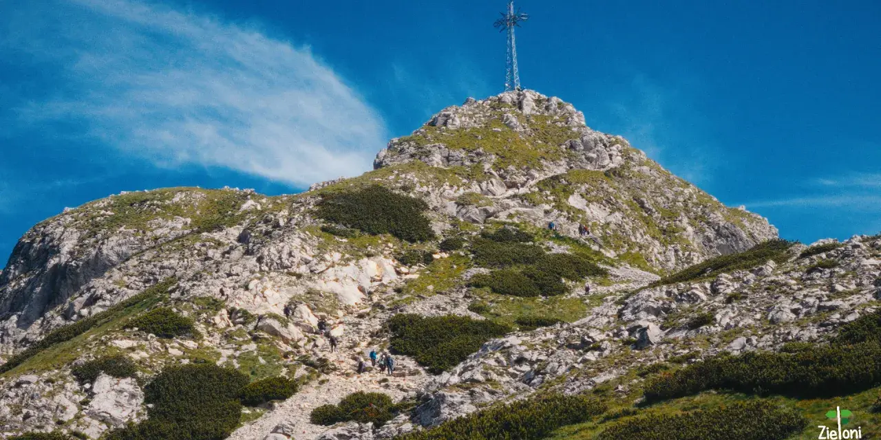 Giewont: ile km? Trasy, czas, łańcuchy. Twój przewodnik po szczycie.