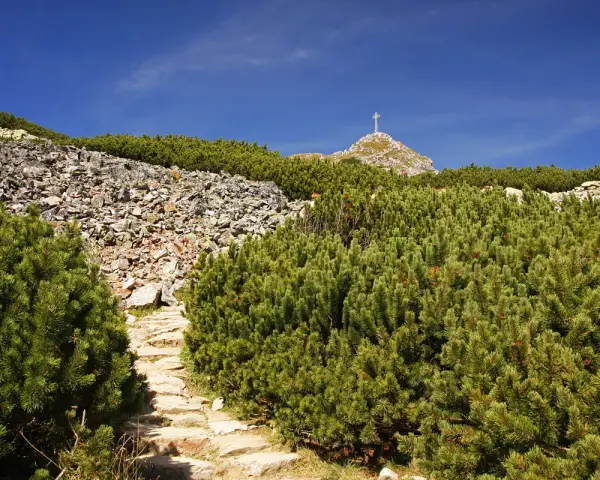 Giewont: Najłatwiejszy szlak z Kuźnic? Przewodnik krok po kroku