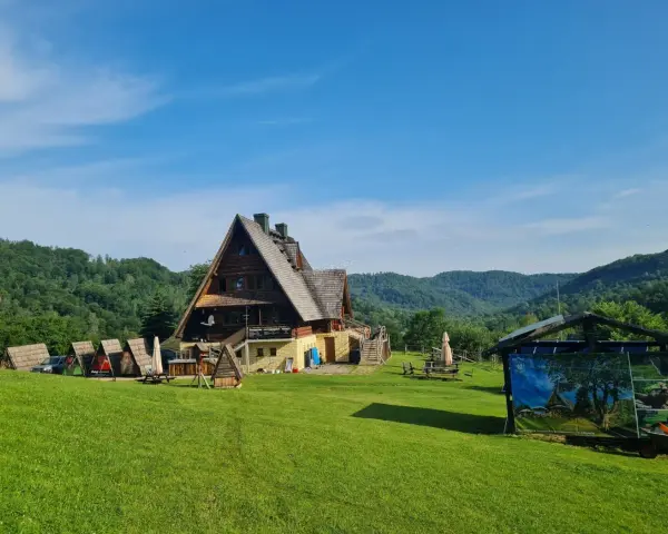 Bacówka u Jancoka: Komfort, smaki i Tatry. Czy to Twój idealny wybór?