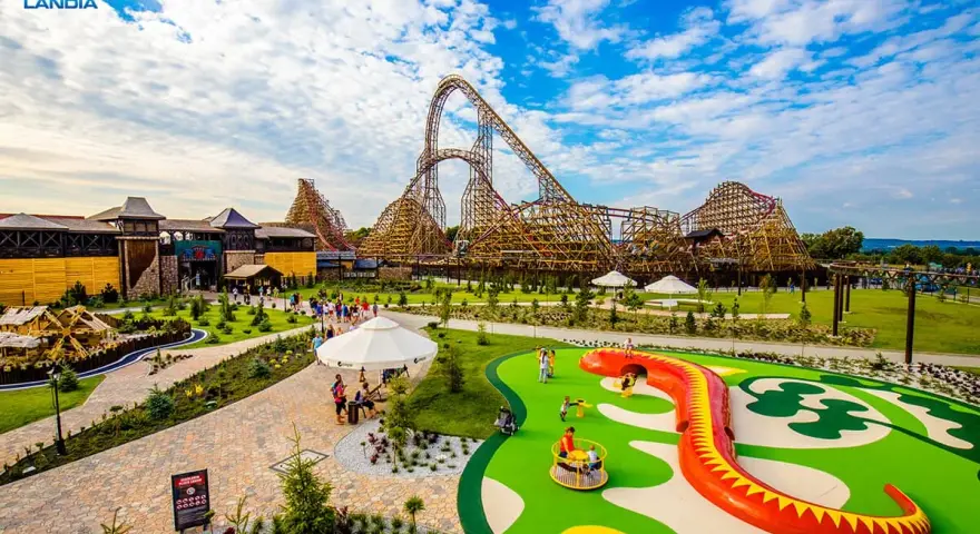 Energylandia: Nocleg. Ile kosztuje i jak zaoszczędzić?