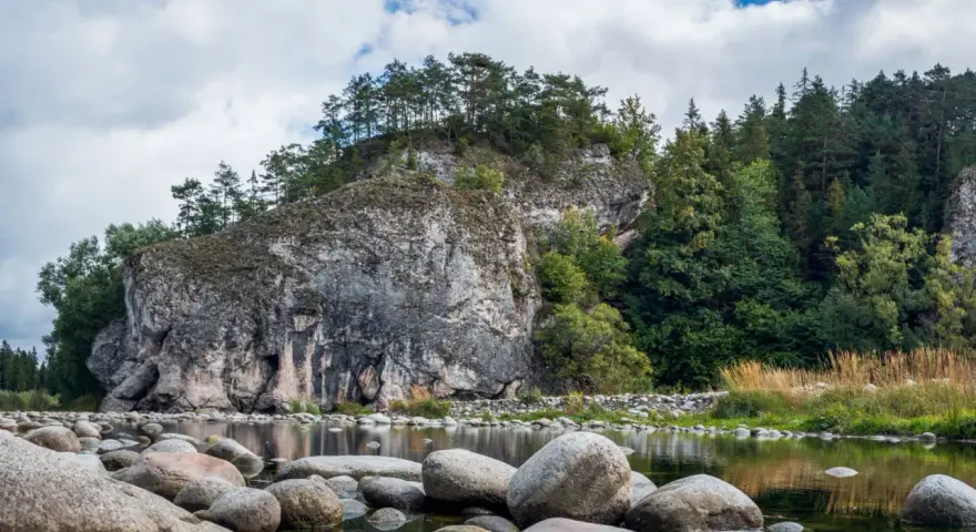 Białka Tatrzańska: Położenie, widoki i czy to już Tatry?