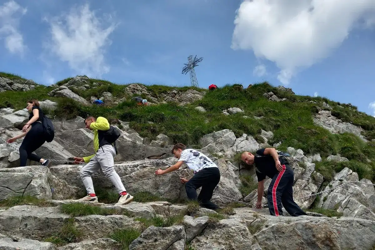 Giewont łańcuchy, podejście na szczyt